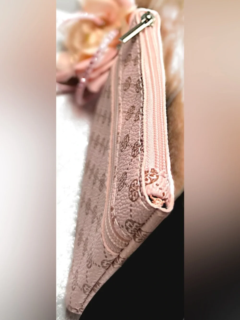 Pretty in Pink Zipper Pouch and Pink Crystal Earrings Duo! 🌸 - Picture 9 of 12